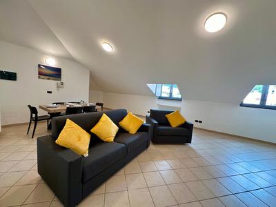 Attico Inn - Piazza Centrale - Finalborgo