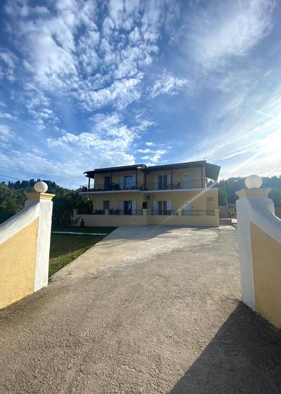 La vita e Bella Apartments by Corfuescapes