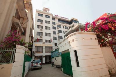 OYO 818 Hotel Queen Tower