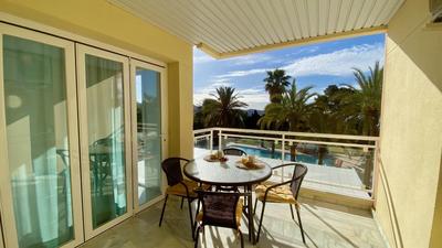 Belle terrasse pour cet appartement à La Herradura
