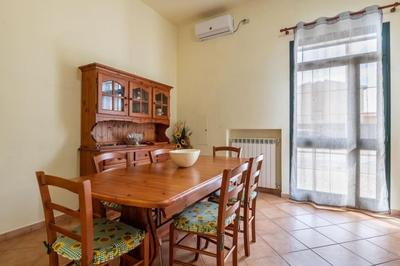 Coastal Heaven, Spacious apartment near the beach