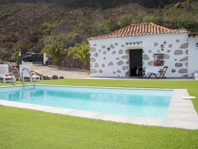 Vivelorural Abuela María 1, chill garden pool