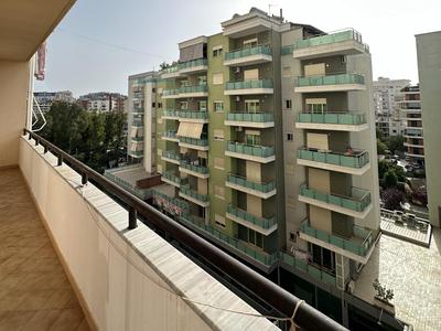 ER Apartment - Center