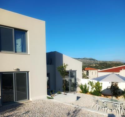 Stunning 2 bedroom private villa in Kastellos, Rethymno