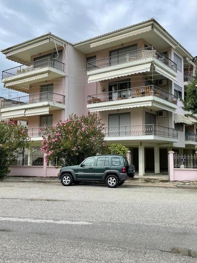 Dina’s summer apartment