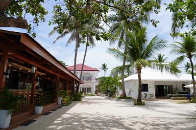 Costa Liz Island Resort