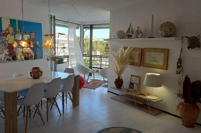 Precioso apartamento primera linea de playa Salou