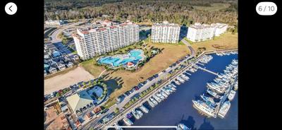 Barefoot Landing Resort