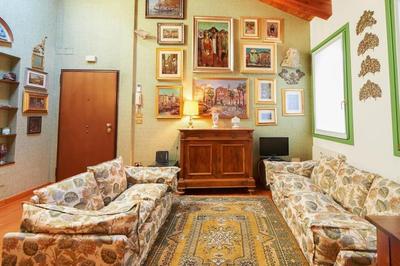 Ca' del Pittore in Dorsoduro, elegant Fine Arts district