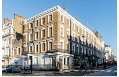 Hyde Park 3 bedroom flat