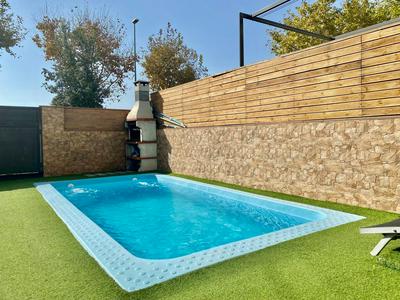 Dora house with pool by hlclub agency