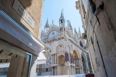 Ca' San Marco, literally 20 meters from San Marco square!