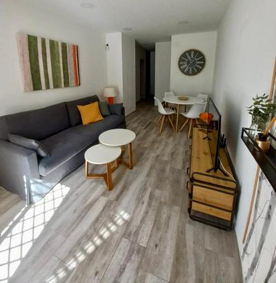 Nuevo apartamento junto al mar