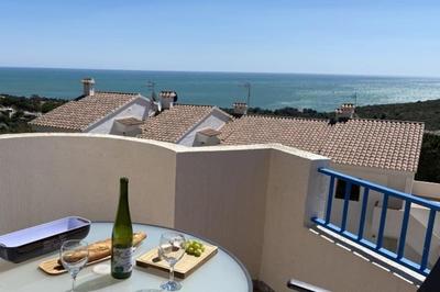 Precioso apartamento con vistas al mar y a la montaña