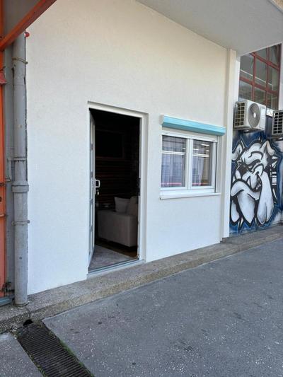Studio apartman Tiago