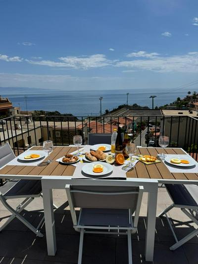 Attico Mare Taormina with parking