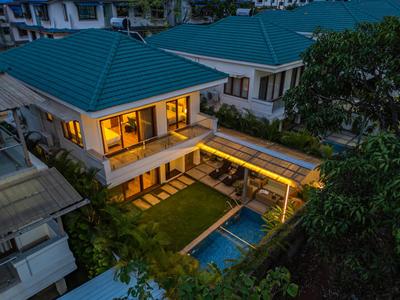 ELIVAAS Signature 3 BHK with Pvt Pool - Azalea