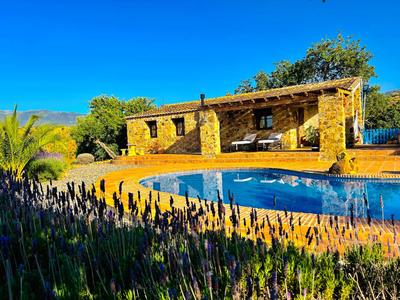 Super cosy house with private pool and amazing view