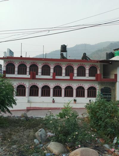 Paras Hotel