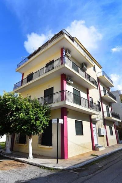Blue Apartment Kyparissia