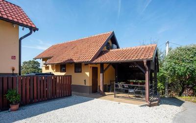 Lily's Rural House