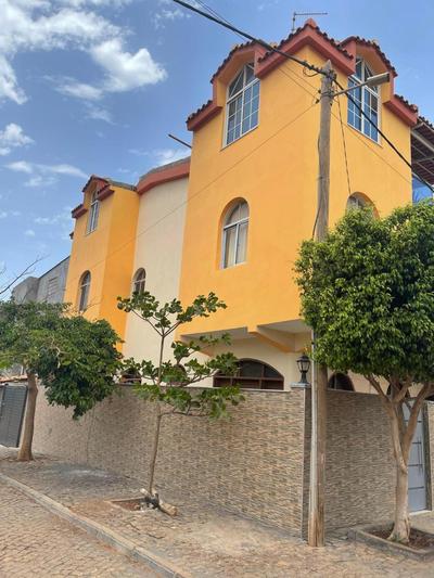 Casa Mendes- Quarto Casal