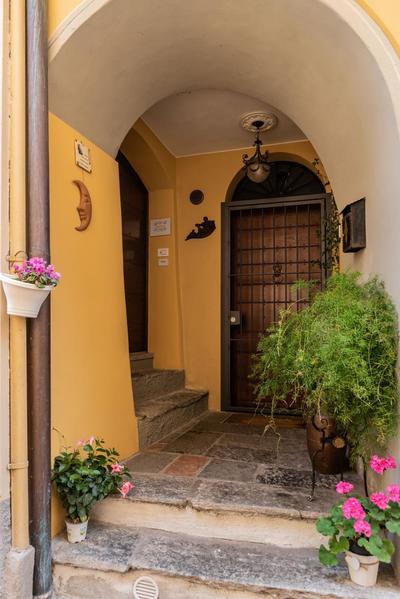 Borgo dei Nonni - Menaggio by LoveComo