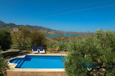 La Zarza by Vintage Travel
