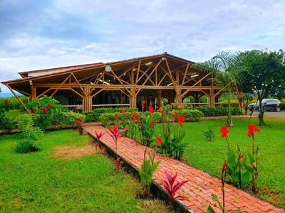 Hotel Campestre Café Tropical