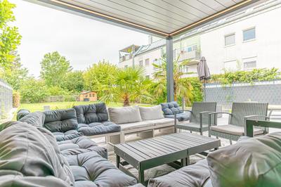 Luxury Vienna 6BR-4BA Villa with Private Pool & Sauna - Pets allowed