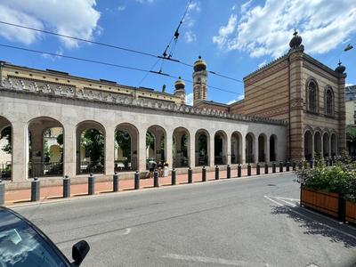 Central Cozy & Dream Home next to the Famous Synagogue