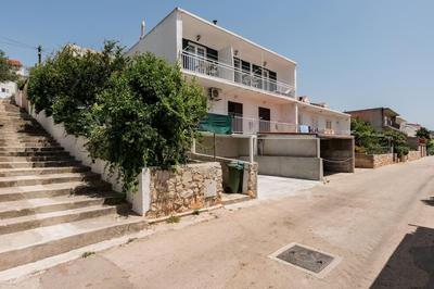 Sunny New Hideaway Near the Beach on the Island of Hvar