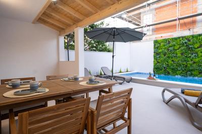 Apartment 88 - Private Heated Pool