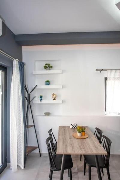Μike's Corner Apartment