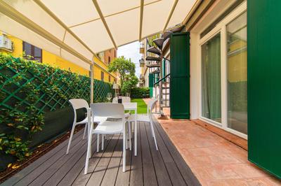 Urban Cottage [Free Parking - Private Garden]