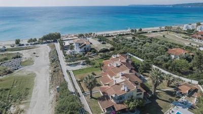 Encore Sea Side Villa, Posidi