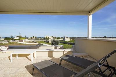 Casa con Terrazza zona Mare FreeWiFi e Smart TV