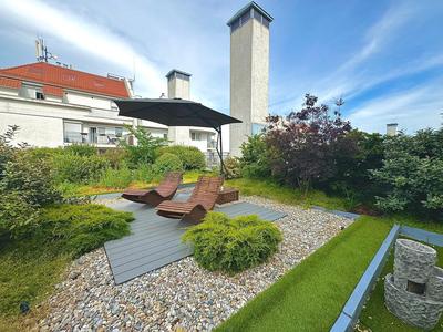 Private Rooftop Terrace - Sunny Retreat