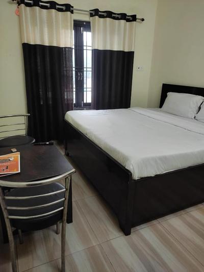 Wave Bar Family Restaurant and Hotel