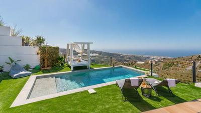 Villa Turística Palomas Torrox by Ruralidays