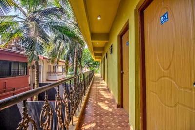 Hotel LaViji Poornima beach side
