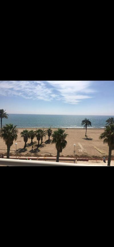 Primera línea de playa 3 habitaciones dobles
