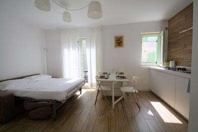 Essence Domus Sandalo