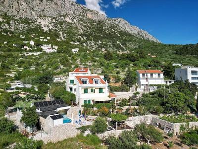 Ferienwohnung in Drašnice mit Schönem Garten