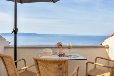 Villa Margitta Mit Pool, Tennisplatz Und Meerblick