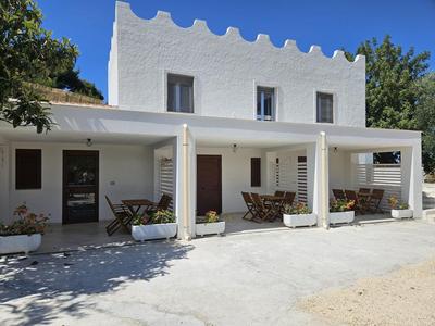 Le Carrube Rooms