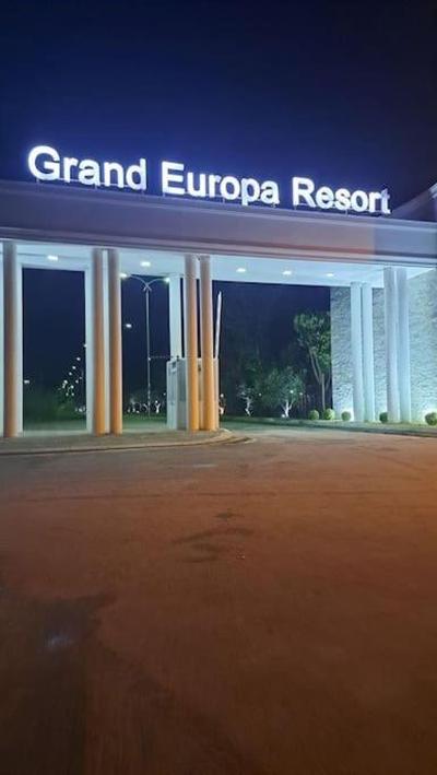 Grand Hotel Europa Resort Velipoje Apartment