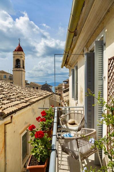 Agora Luxury Apartment By The Boyar Collection