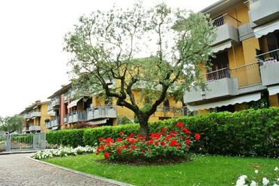 Garda Casa Camelia