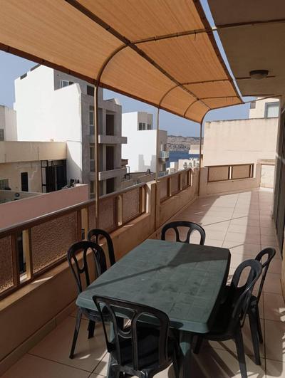 Cosy 3bedpenthouse In Bugibba By Homely